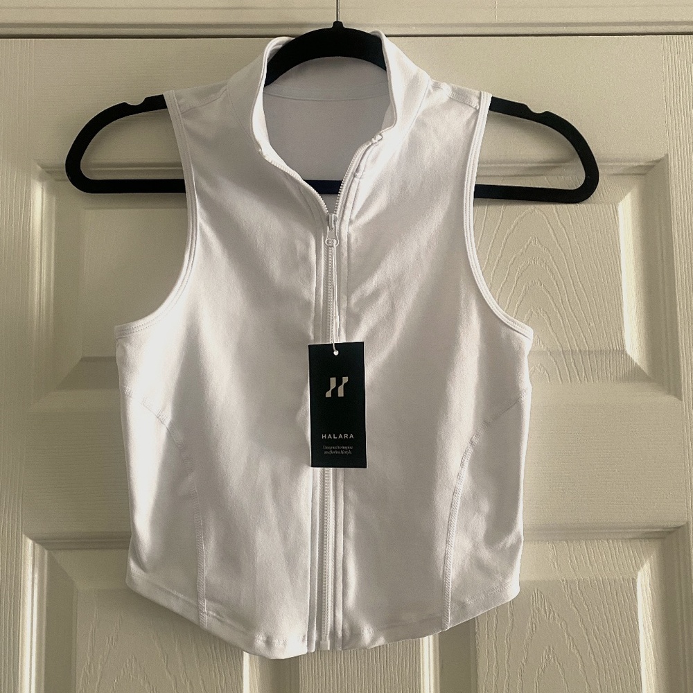 Halara Mock Neck Zip Crop Tank